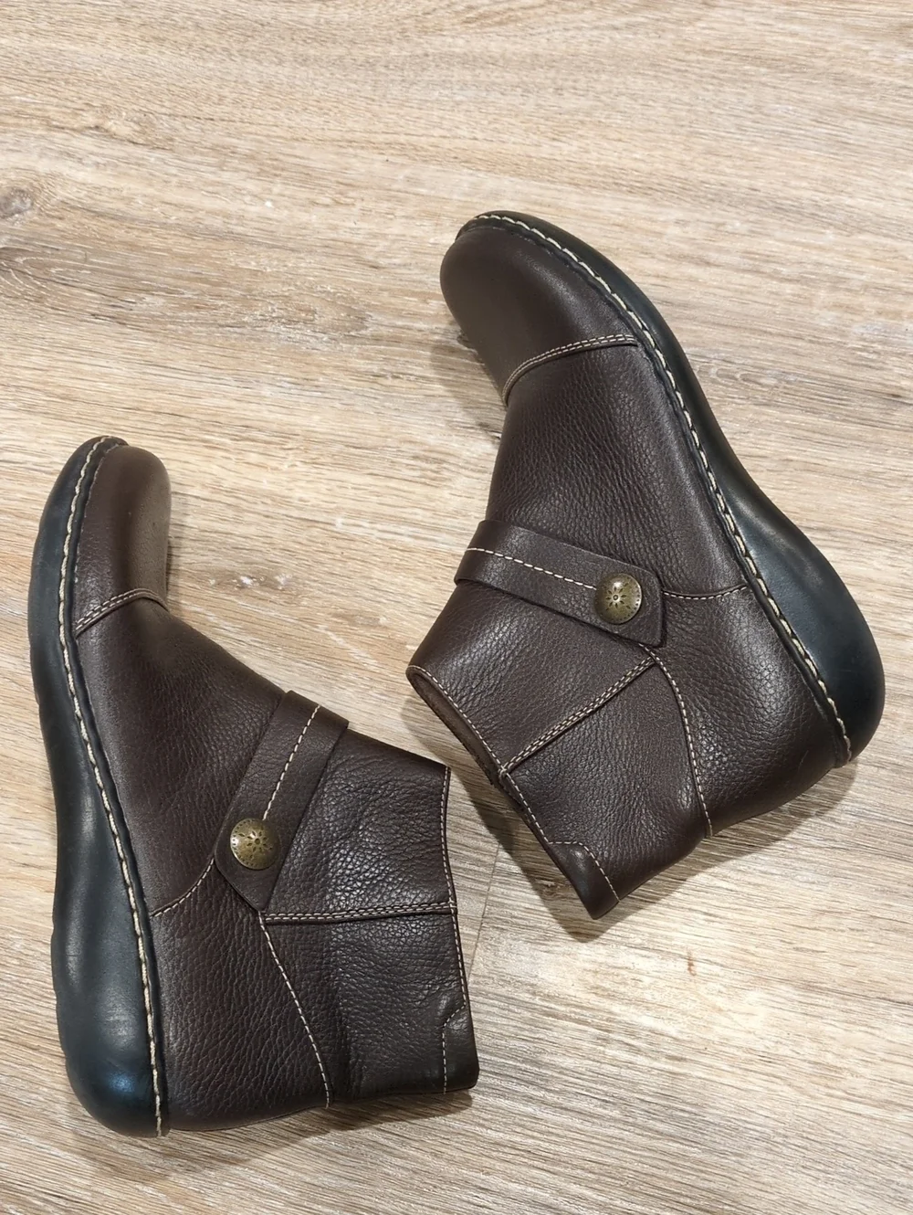 ❤️⭐Collection by Clarks Women's Dark Brown Leather Ankle Boots w/ Side Zip sz 7M